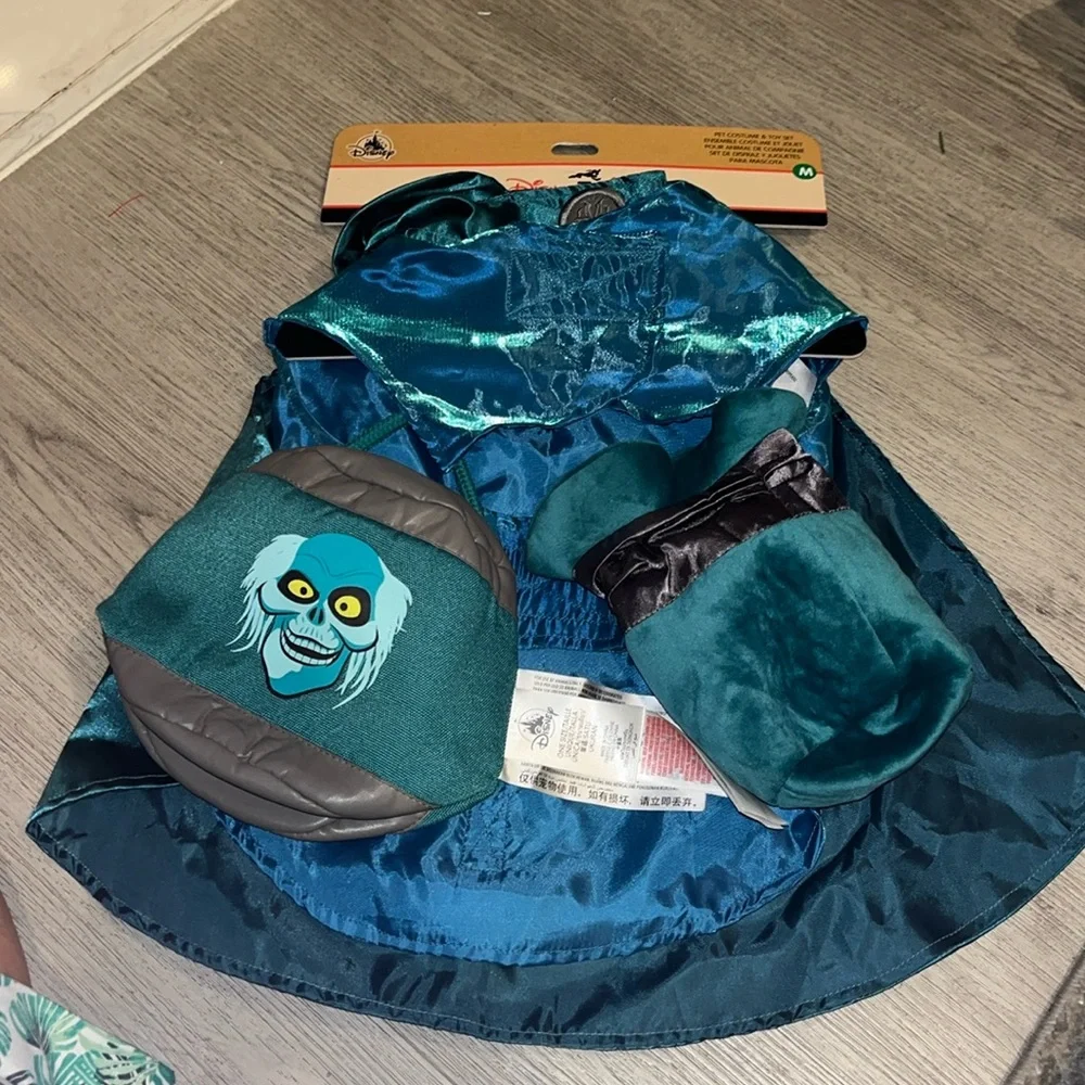 Disney nwt tails